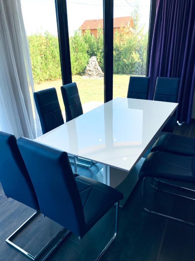 Luxury 3 Bedroom Pool Villa Gulia 外观 照片