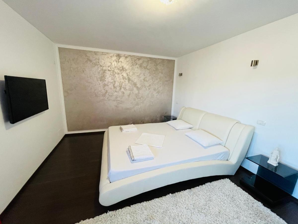 Luxury 3 Bedroom Pool Villa Gulia 外观 照片